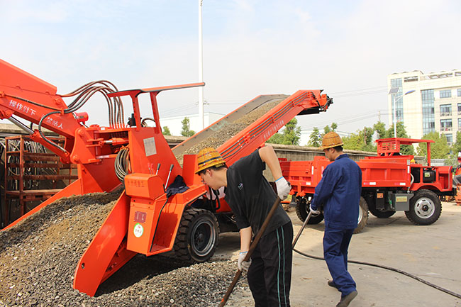 80型電動扒渣機.jpg 80型電動扒渣機.jpg